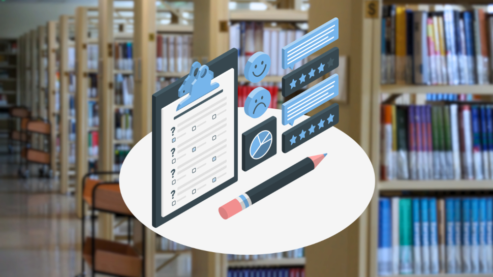 Ikona karty formularza i ołówka w stylu flat design, w tle rozmyte regały z książkami